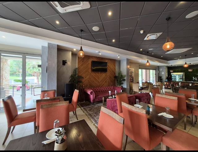231M² RETAIL TO LET IN SUNNINGHILL